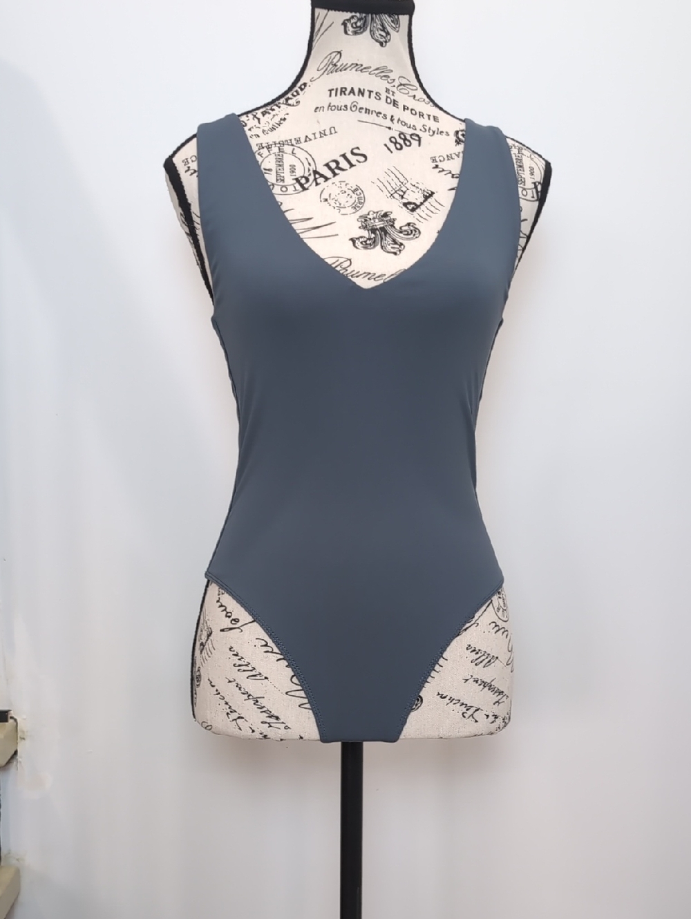 BABATON | Women's Blue/Gray Contour V-Neck Thong Bodysuit